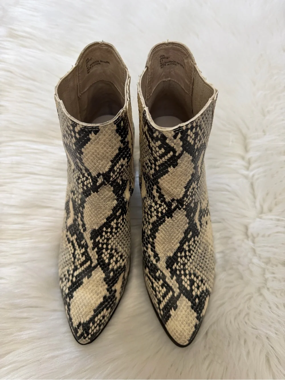 Steve Madden Jain Black & Cream Snake-Print Ankle Booties Sz 6.5